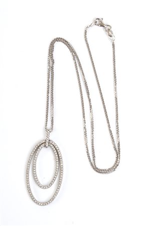  
Girocollo in oro e diamanti 
 