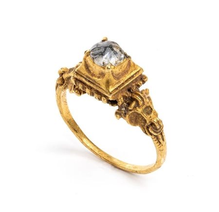  
Anello rinascimentale italiano in oro e cristallo di rocca Italia, XV secolo
 