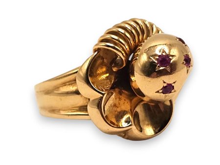  
Anello in oro con rubini Anni '50
 