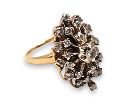  
Anello in oro e diamanti Anni '40 del XX secolo
 