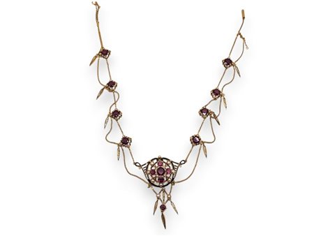  
Collana in oro, granati e perle Francia, XIX secolo
 
