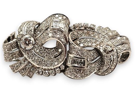  
Spilla Art Deco in platino e diamanti a doppia clip 
 