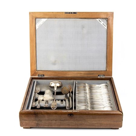 CESA  
Servizio di posate in argento da 12, 104 pezzi Italia, 1935-1945
 