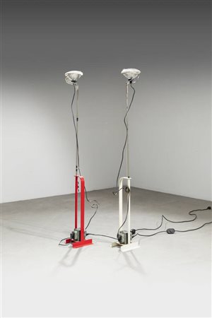 ACHILLE E PIER GIACOMO CASTIGLIONI<BR>Coppia di lampade da terra mod. Toio