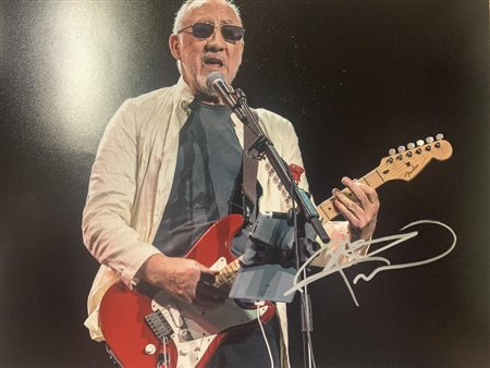 Pete Townshend signed The Who photo. GFA Authenticated