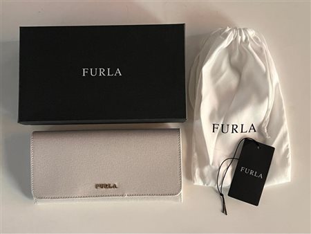 Furla Babylon XL Bifold Wallet