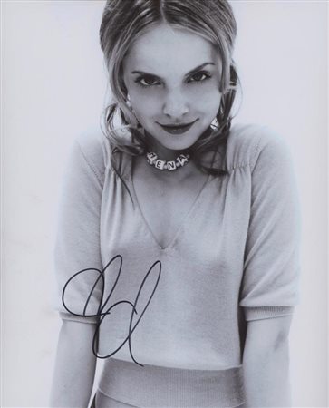 American Beauty Mena Suvari signed photo