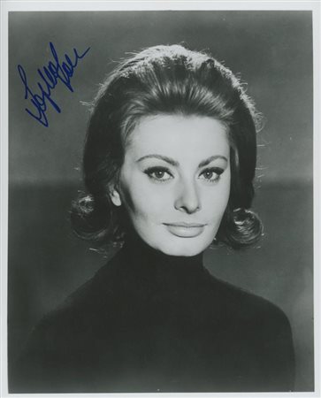 Marriage Italian Style Sofia Loren signed photo. GFA Authenticated