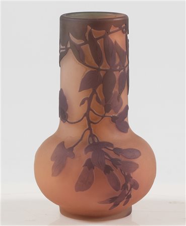 GALLE' EMILE (1846 - 1904) Vaso in vetro doppio cilindrico con base a bulbo....