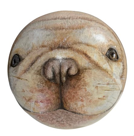 Vega, Puppy my LOVE, 2025, Smalti su sfera in accaio inox, diamentro 25x25...