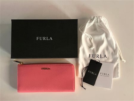 Furla Babylon XL Zip around L Wallet