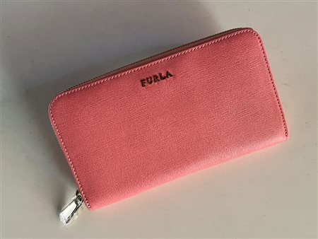 Furla Babylon XL Zip around Wallet