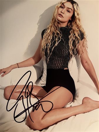Supermodel Gigi Hadid signed photo