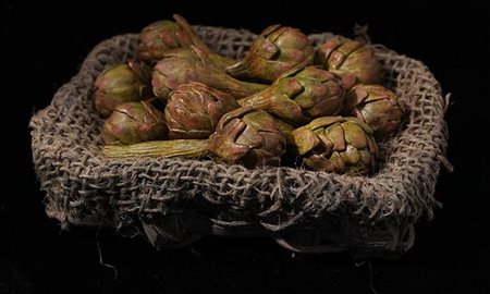 Cestino con carciofi