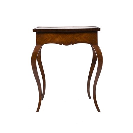 Tavolino, Francia, metà del XVIII secolo