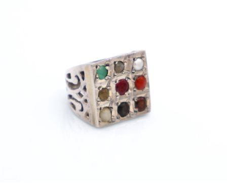 Anello Navratan in argento con pietre naturali Misura 14 gr 11,84