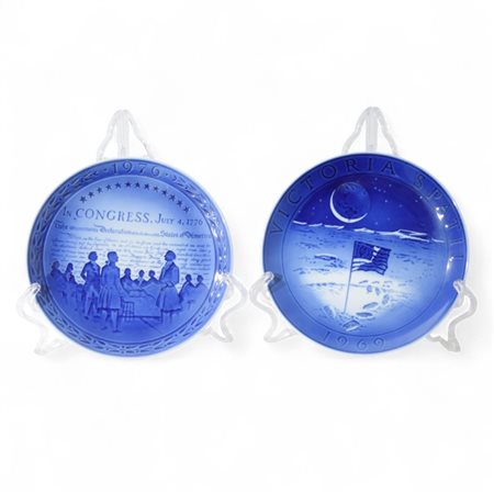 Due piatti in porcellana Royal Copenaghen Coppia di piatti commemorativi del...