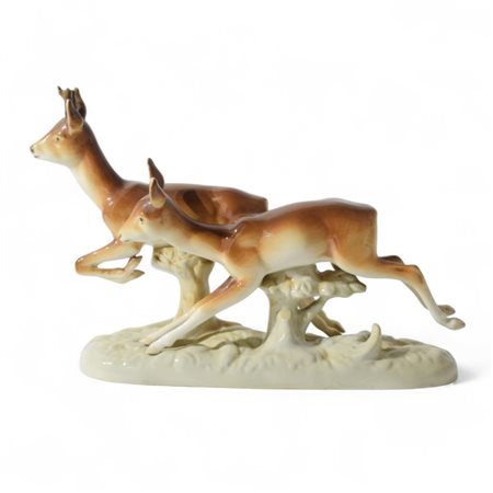 Gruppo in porcellana, Manifattura Royal Dux Cecoslovacchia Raffigurante dei...