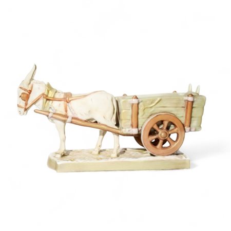 Grande statuetta in porcellana, Manifattura Royal Dux Cecoslovacchia Di un...