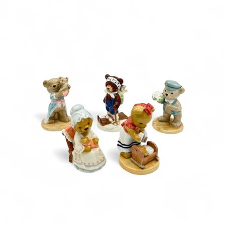Cinque orsetti in porcellana, Bing & Grondal Altezza massima 10
