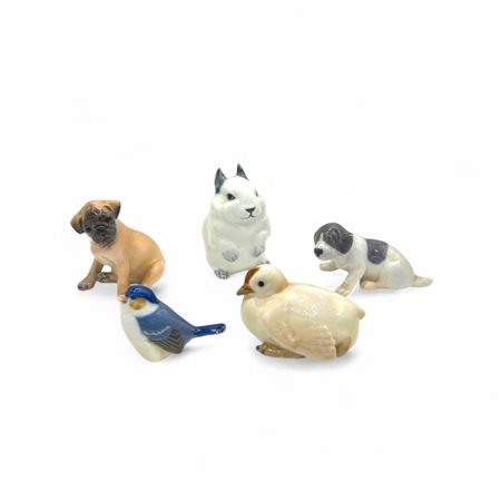 Cinque statuette di animali in porcellana, Royal Copenhagen Altezza da cm 5 a...