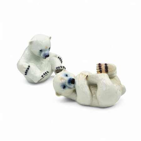 Set di due sculture di orso in porcellana Copenhagen Bing & Grondahl...