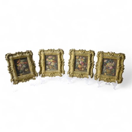 Quattro piccoli dipinti raffiguranti composizioni floreali in vasi di bronzo...