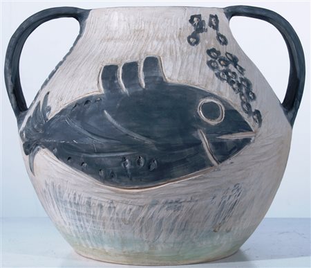 PICASSO PABLO (Malaga 1881 - Moungins 1973) "Pesce" 1951 Vaso in terracotta...