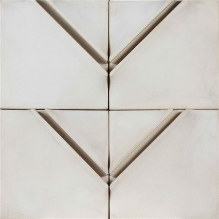 MICHAEL MICHAELEDES (n. 1923) Senza titolo. Tela estroflessa. Cm 60,00 x...