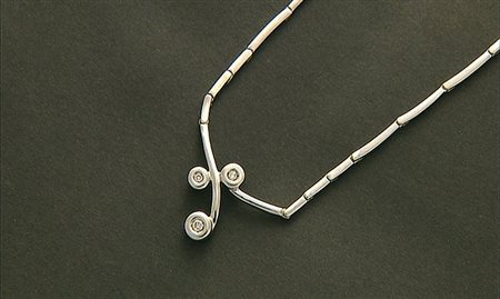 COLLANA COLLANA. In oro bianco 18 kt realizzata a maglie rettangolari con...