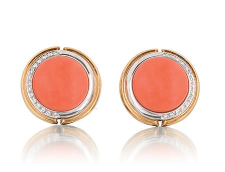 ORECCHINI COPPIA DI ORECCHINI. In oro giallo e bianco 18 kt perno e clip...