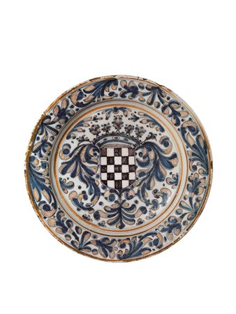 PIATTO, TALAVERA, FINE SECOLO XVII in maiolica decorata in bicromia in blu e...