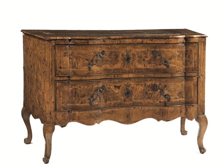 GRANDE CASSETTONE, VENETO, SECOLO XVIIIlastronato in radica di noce e olivo,...