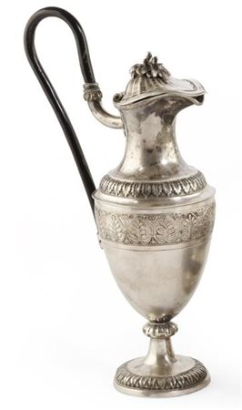 VERSATOIO, GERMANIA, INIZI SECOLO XIX in argento, finale del coperchio...