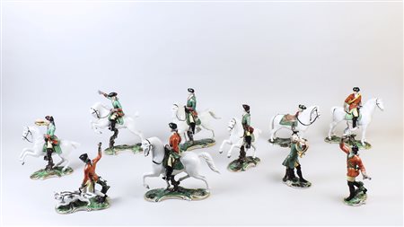 CENTROTAVOLA IN PORCELLANA RAFFIGURANTE SCENA DI CACCIA Nymphenburg, XX...