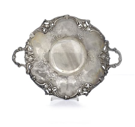 ARGENTI D'EPOCA CESTINO VITTORIANO IN ARGENTO, LONDRA, 1862, polilobato con...