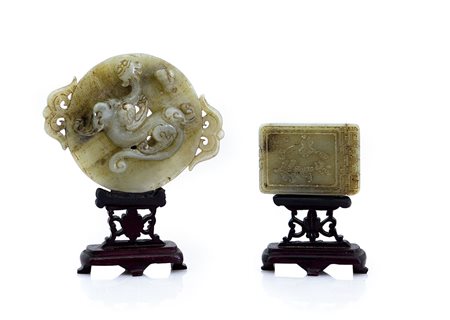 ARTE ORIENTALE PLACCA E PENDAGLIO IN NEFRITE BIANCA, CINA, XVIII-XIX SECOLO,...