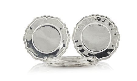 ARGENTI RECENTI SEI SOTTOPIATTI IN ARGENTO, ANNI '70, bordi polilobati e...