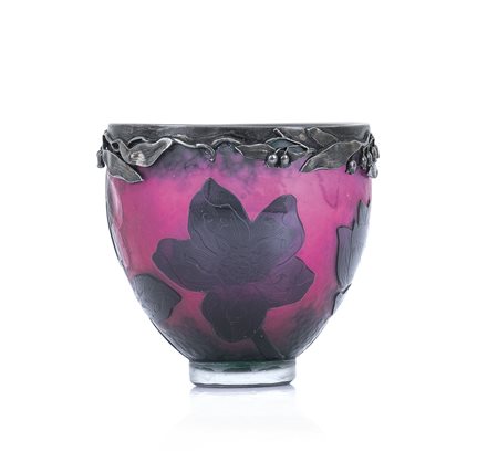 DAUM NANCY VASETTO IN VETRO DOPPIO, DAUM NANCY, 1900 CA., a coppa con decoro...