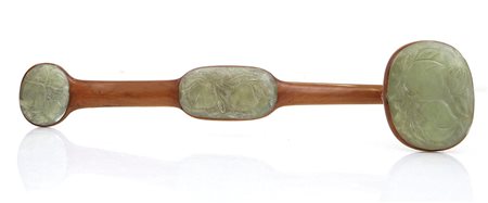 ARTE ORIENTALE SCETTRO "GUY" IN LEGNO E GIADA, CINA, FINE XIX SECOLO,...