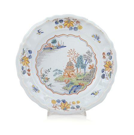 FERNIANI PIATTO IN MAIOLICA, FAENZA, FERNIANI, XVIII SECOLO, decoro policromo...