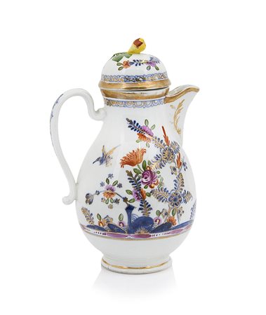 VIENNA CAFFETTIERA CON COPERCHIO IN PORCELLANA, VIENNA, 1816, piriforme con...