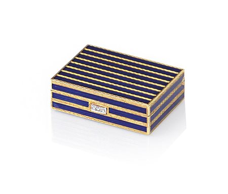 OGGETTISTICA VARIA SCATOLINA PORTAPILLOLE IN ORO GIALLO, XX SECOLO, decoro a...