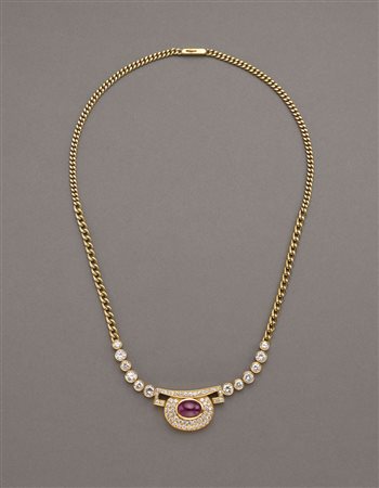 Collier in oro giallo maglia a groumette e dodici diamanti rotondi taglio a...