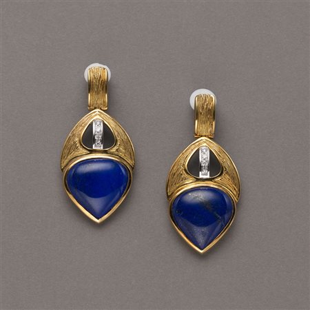 Orecchini pendenti perno e clips in oro giallo e bianco con lavorazione...