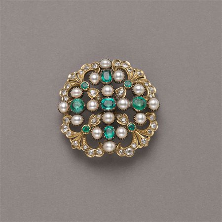 Spilla in oro giallo con diamanti rotondi taglio a brillante vecchio europeo,...