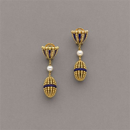 Orecchini pendenti in oro giallo con lavorazione a pallini e smalto blu con...