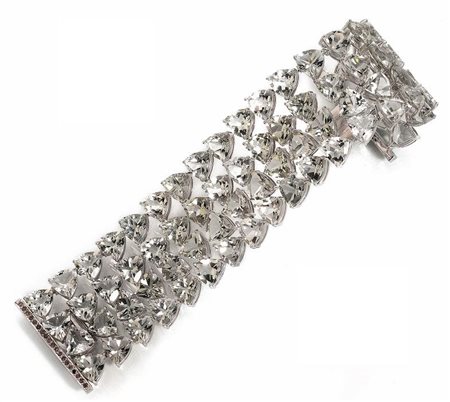 BRACCIALE IN ORO BIANCO, QUARZO VERDE E DIAMANTI CHAMPAGNErealizzato a fascia...