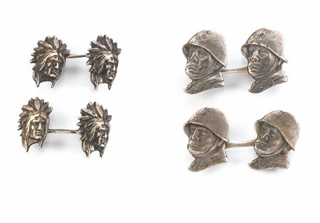 DUE PAIA DI GEMELLI IN ARGENTOrispettivamente modellati a testa di Mussolini...