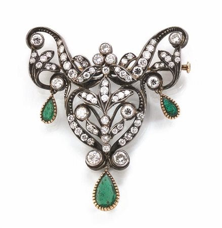 SPILLA PENDENTE IN ARGENTO, ORO GIALLO, SMERALDI E DIAMANTIcon montatura in...